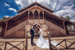 Ảnh cưới đẹp ngoại cảnh ở phim trường Lamour